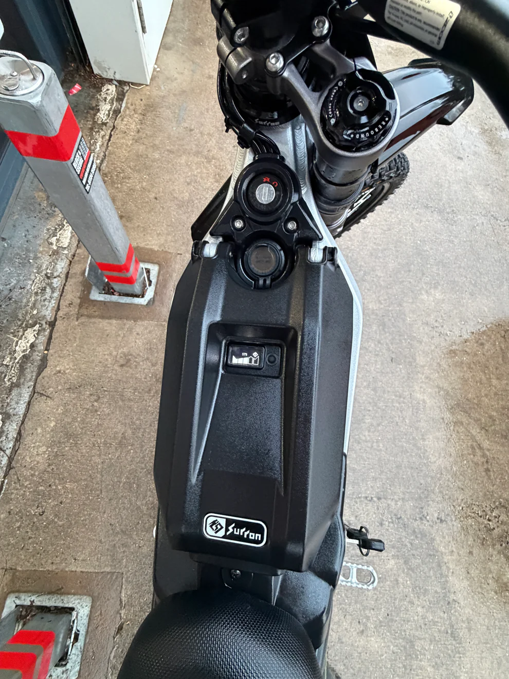 sed 2024 Sur Ron Light Bee Silver/Green